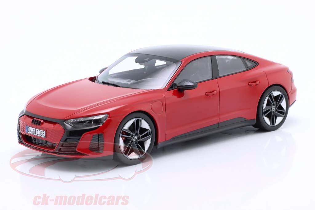 Audi RS e-tron GT Année de construction 2021 tango rouge 1:18 Norev