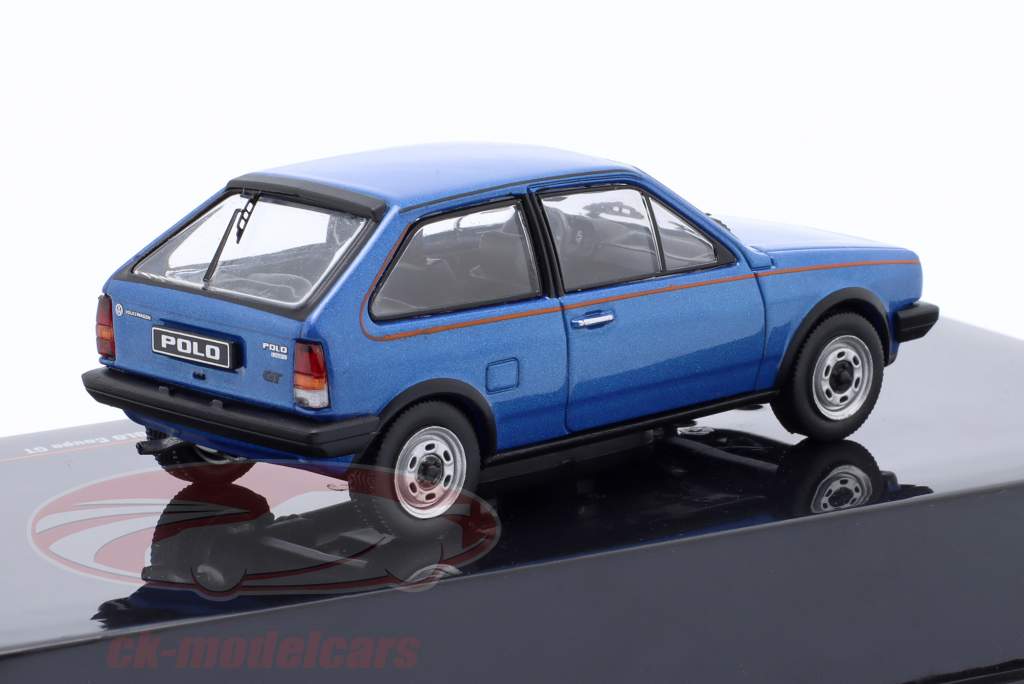 Volkswagen VW Polo MK2 Coupe GT Année de construction 1985 bleu métallique 1:43 Ixo