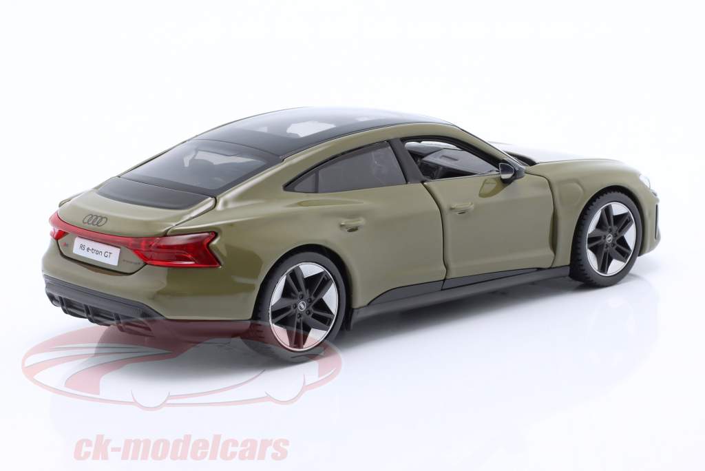 Audi RS e-tron GT Año de construcción 2022 táctica verde 1:24 Maisto