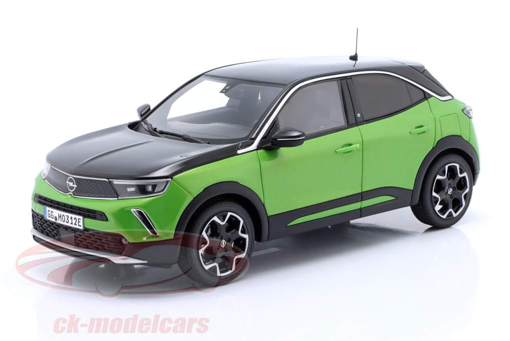 Ottomobile 1:18 Opel Mokka E GS Line year 2021 green metallic