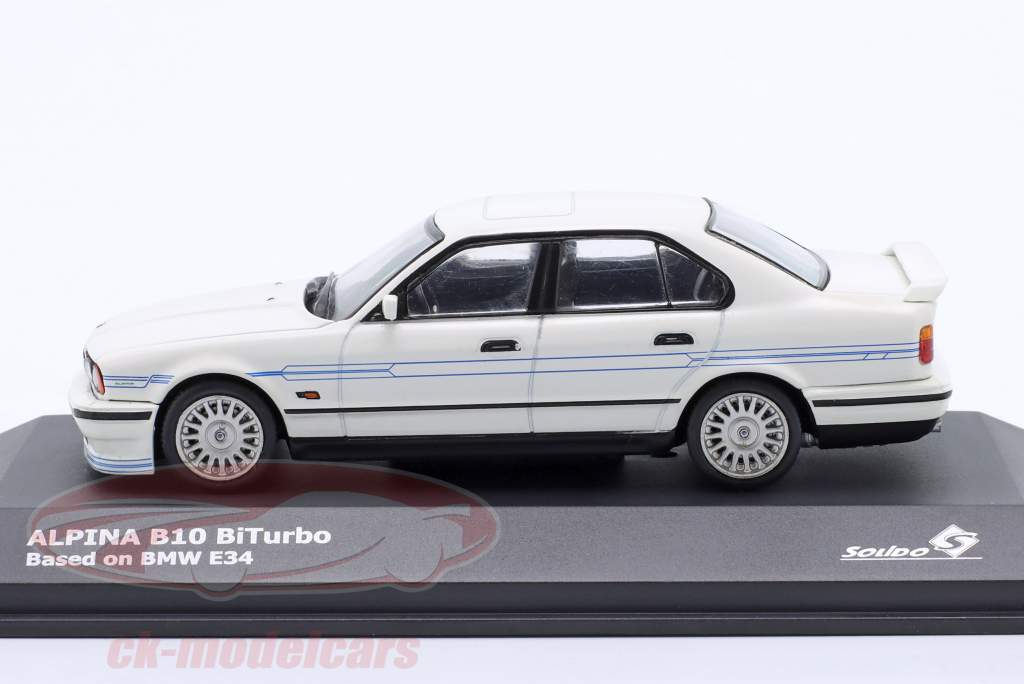 Alpina B10 BiTurbo (BMW E34) Byggeår 1994 hvid 1:43 Solido