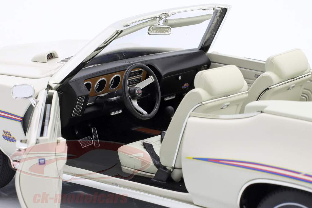 Pontiac GTO Judge Convertible Año de construcción 1971 blanco 1:18 GMP
