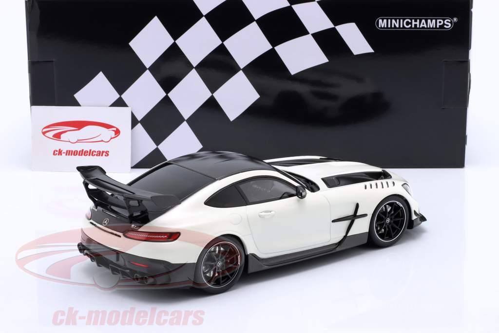 Mercedes-AMG GT Black Series Année de construction 2020 blanc métallique 1:18 Minichamps