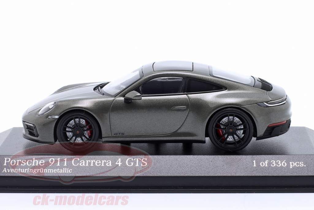 Porsche 911 (992) Carrera 4 GTS 2021 aventurine vert métallique 1:43 Minichamps