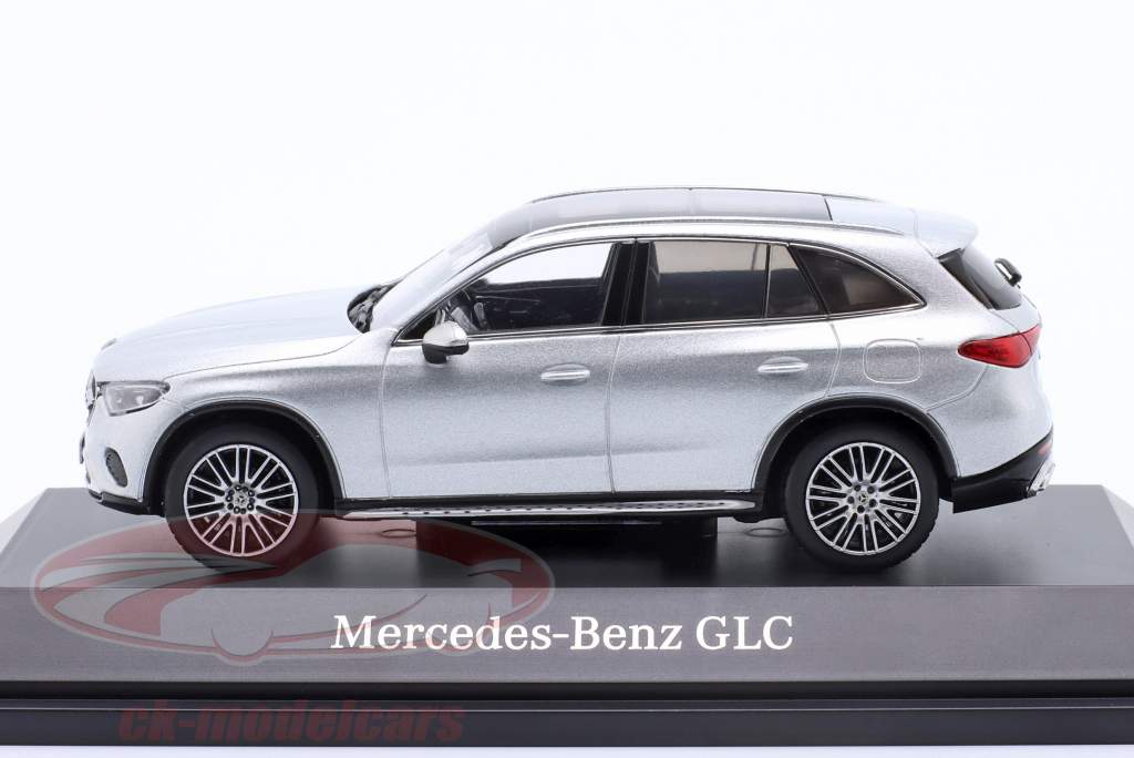 Mercedes-Benz GLC (X254) højteknologisk sølv 1:43 iScale