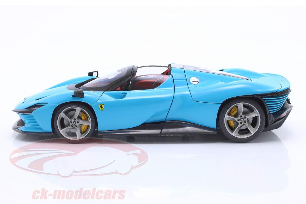 Ferrari Daytona SP3 Byggeår 2022 blå 1:18 Bburago Signature