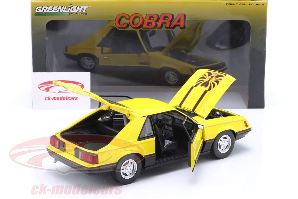 Ford Mustang Cobra Fastback Anno di costruzione 1979 giallo / nero 1:18 Greenlight