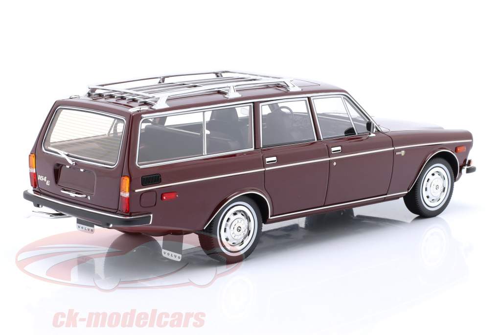Volvo 165 Station Wagon rosso scuro 1:18 Radscale Models