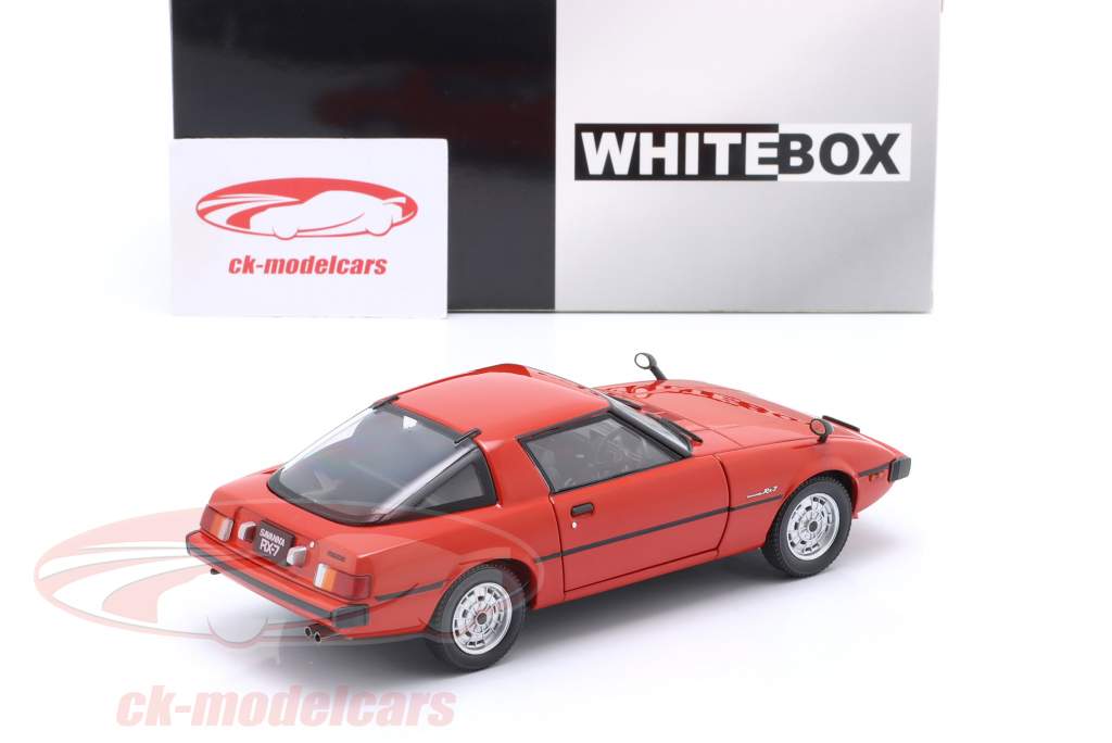 Mazda RX-7 RHD Byggeår 1980 rød 1:24 WhiteBox