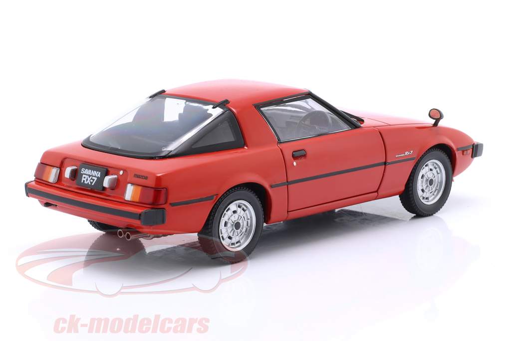 Mazda RX-7 RHD Anno di costruzione 1980 rosso 1:24 WhiteBox