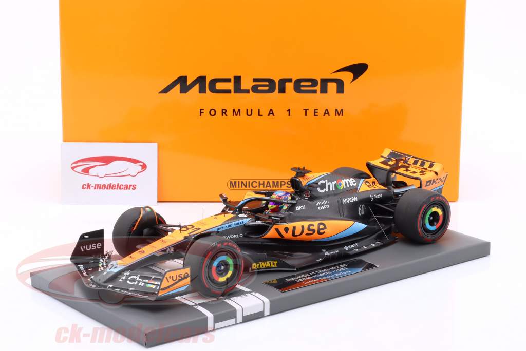 Oscar Piastri McLaren MCL60 #81 формула 1 2023 1:18 Minichamps