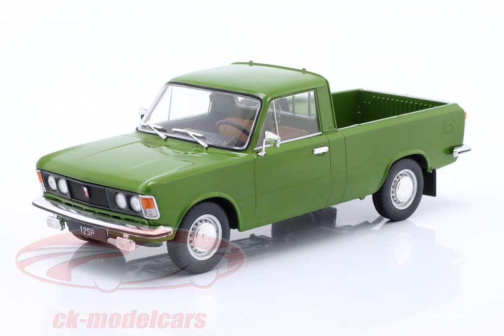 Fiat 125p Pick-Up Byggeår 1975 grøn 1:24 WhiteBox