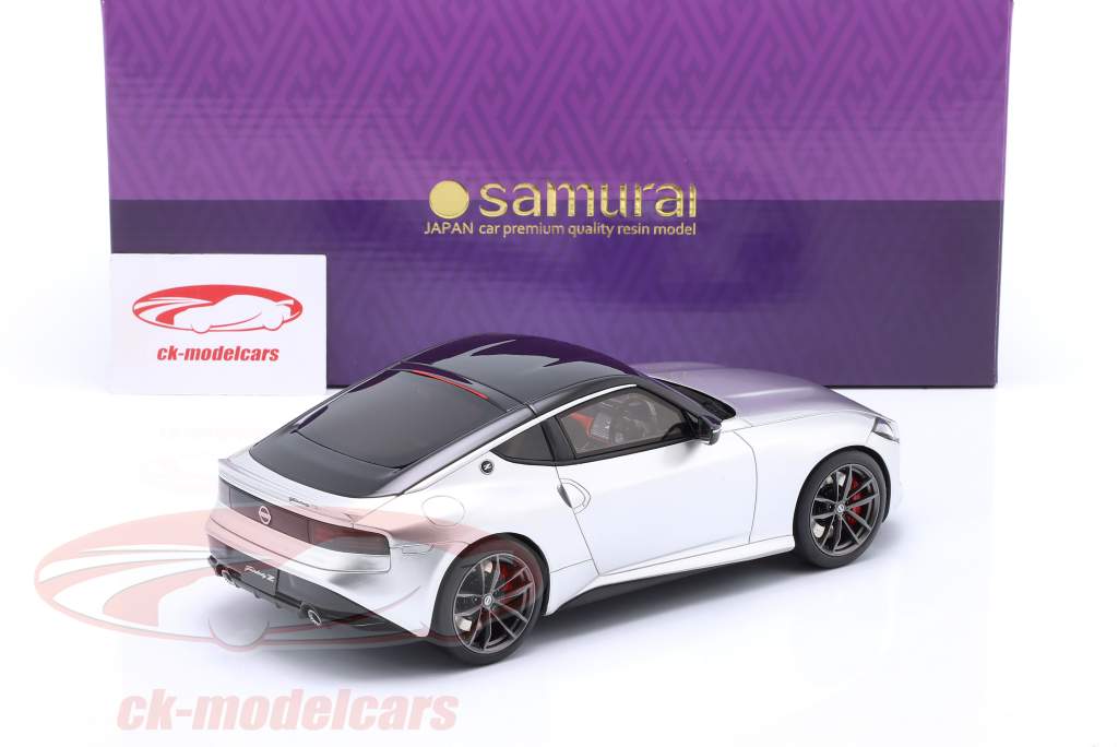 Nissan Fairlady Z Coupe Baujahr 2023 silber 1:18 Kyosho