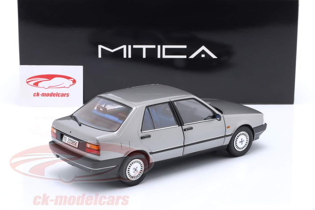 Fiat Croma 2.0 Turbo IE Anno di costruzione 1985 grigio polare metallico 1:18 Mitica