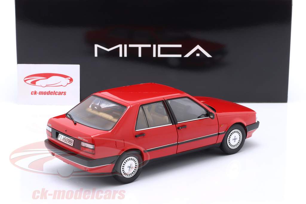 Fiat Croma 2.0 Turbo IE Byggeår 1988 corsa rød 1:18 Mitica