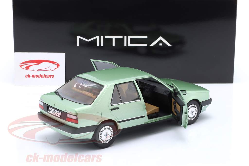 Fiat Croma 2.0 Turbo IE Baujahr 1988 ceylongrün metallic 1:18 Mitica