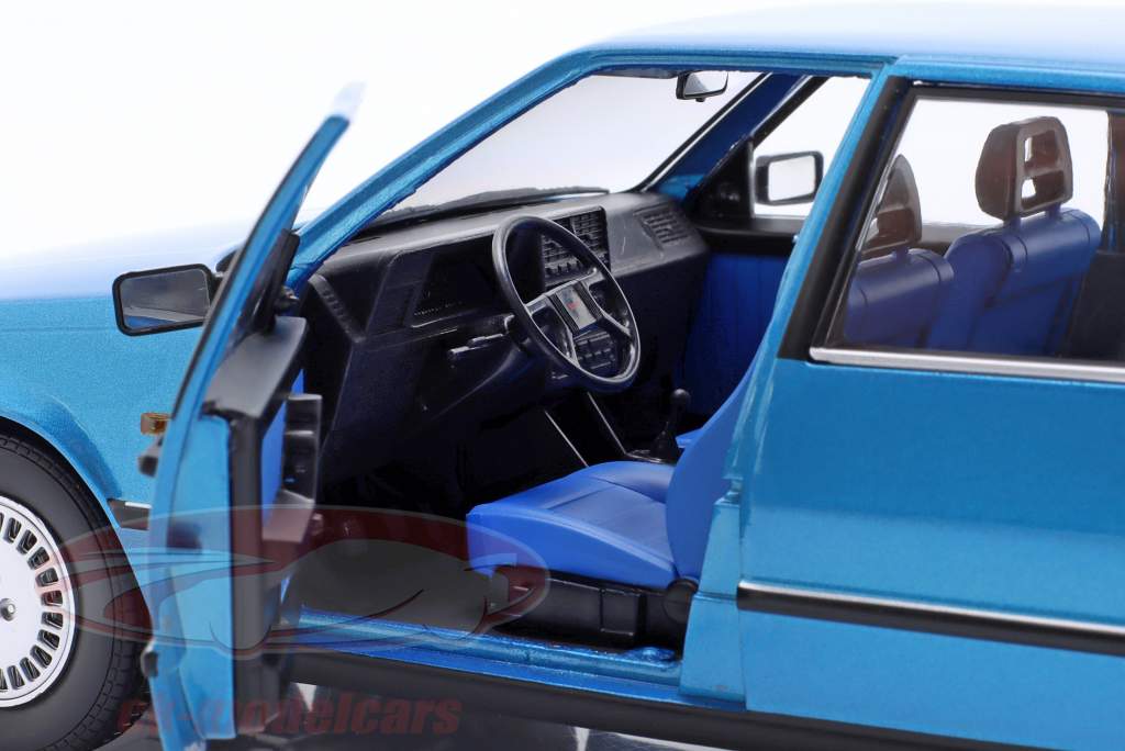 Fiat Croma 2.0 Turbo IE Anno di costruzione 1985 blu metallico 1:18 Mitica