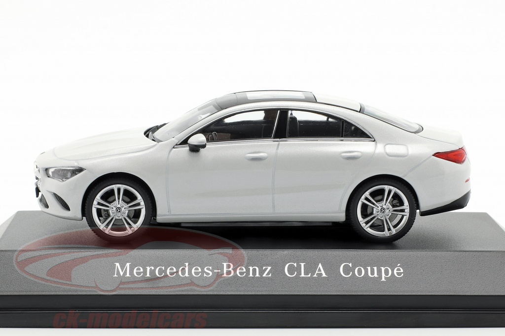 Spark 1:43 Mercedes-Benz CLA Coupe (C118) 築 2019 digital 白 