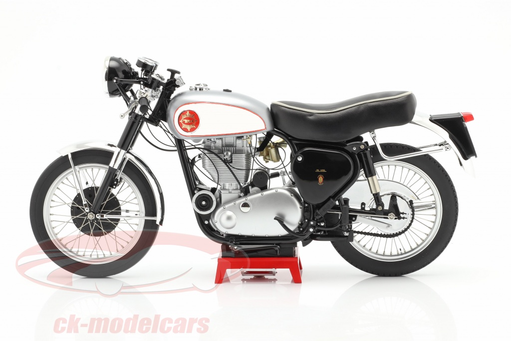 格安中古Vintage Motor Brands 1/6 BSA ゴールドスター クラブマン 1956 (シルバー/ブラック) オートバイ