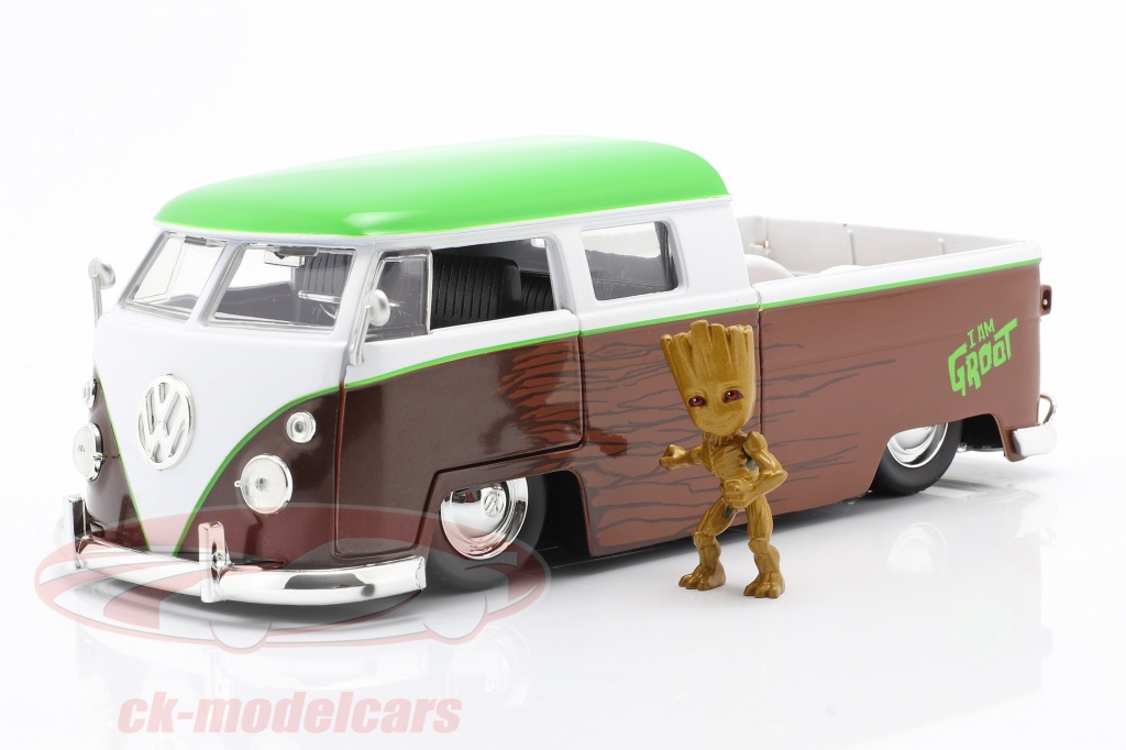 Jadatoys 1:24 Volkswagen VW Bus PickUp 1963 と 図 Groot Marvel