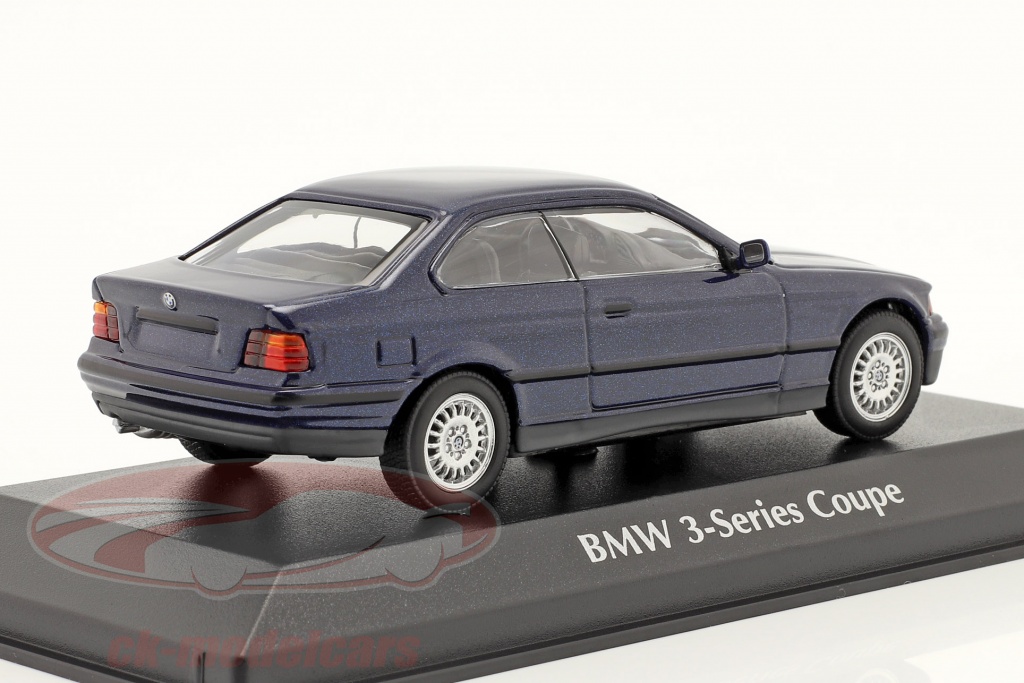 Minichamps 1:43 BMW 3 Series (E36) クーペ 建設年 1992 濃紺