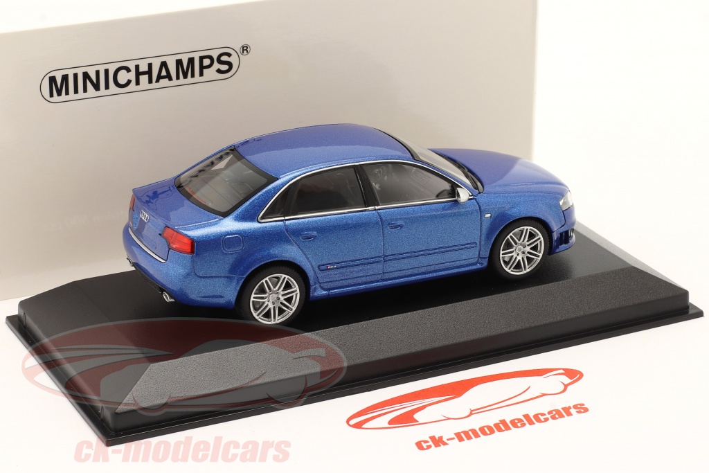 Minichamps 1:43 Audi RS4 year 2004 blue metallic 943014603 model 