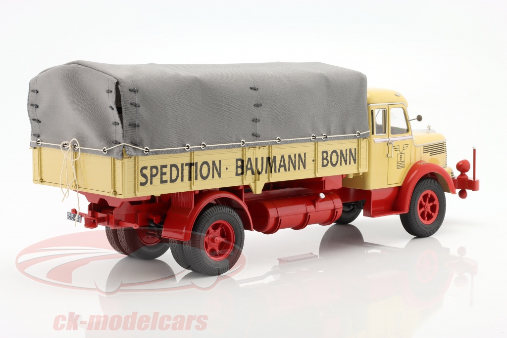 Road Kings 1:18 Krupp Titan SWL 80 бортовой грузовик Baumann С 