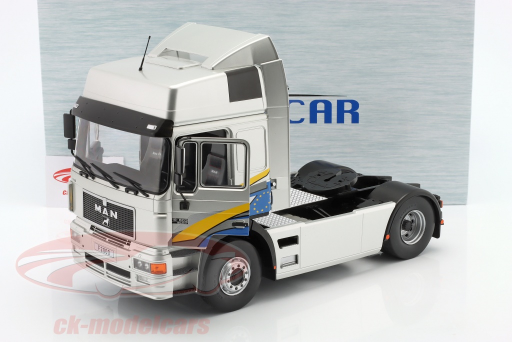 Modelcar Group 1:18 MAN F2000 truck 1994 silver / decor MCG18245 