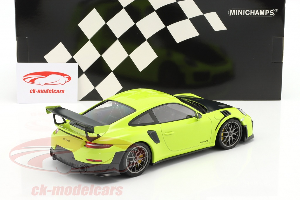 Minichamps 1:18 Porsche 911 (991 II) GT2 RS 2018 light green 