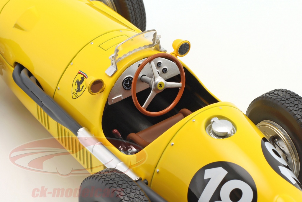 CMR 1:18 J. Swaters Ferrari 500 F2 #18 优胜者国际的Avus种族1953
