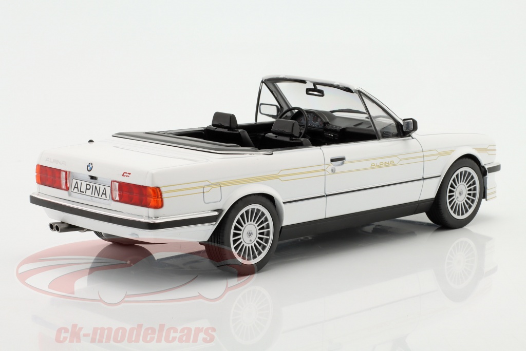 Cararama 1:18 BMW Alpina C2 2.7 E30 コンバーチブル 建設年 1986 白