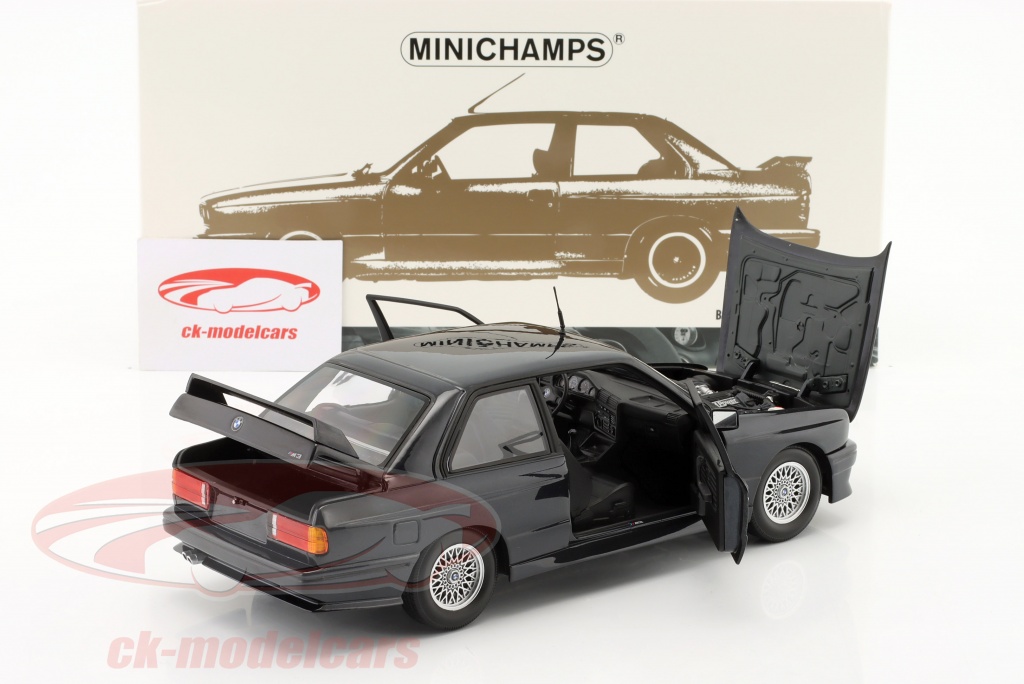 Minichamps 1:18 BMW M3 (E30) Street Evo 建設年 1989 濃紺 