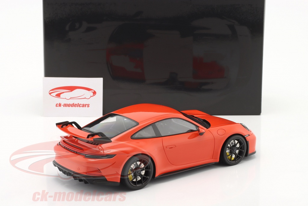 Orange and black is the new black: Tarmac x Minichamps Porsche 911