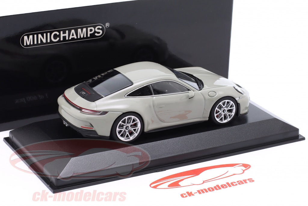 Minichamps 1:43 Porsche 911 (992) GT3 touring 2021 chalk / silver 