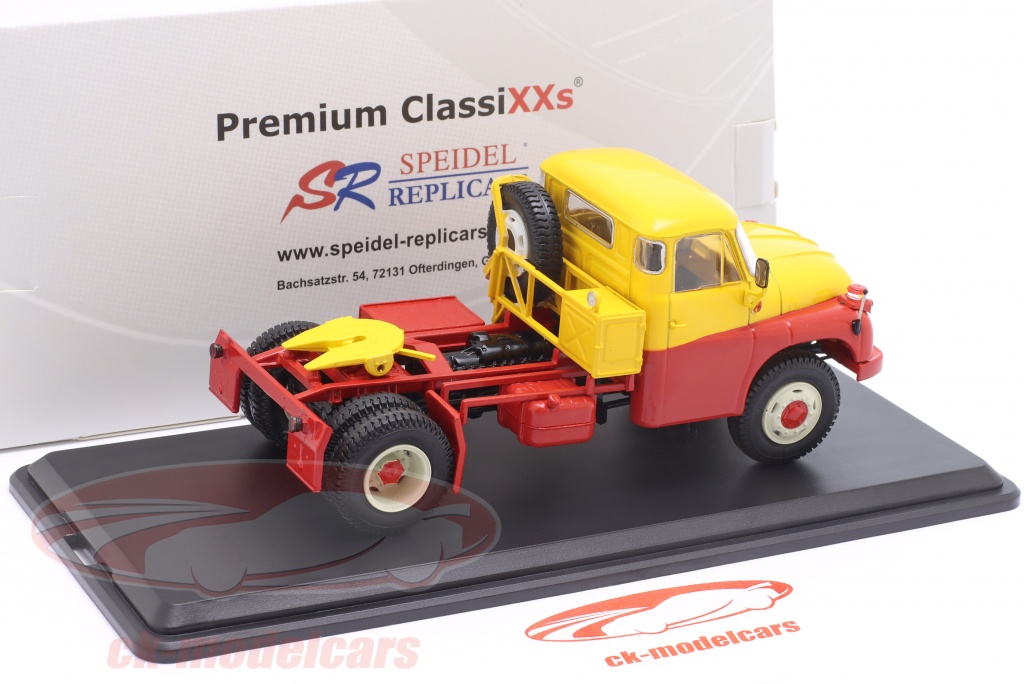 Premium Classixxs 1:43 Tatra T138 NT SZM 红色的/ 黄色的PCL47143