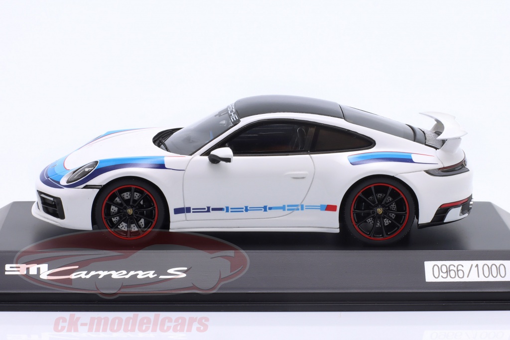 Spark 1:43 Porsche 911 (992) Carrera S Baujahr 2019 weiß / blau 