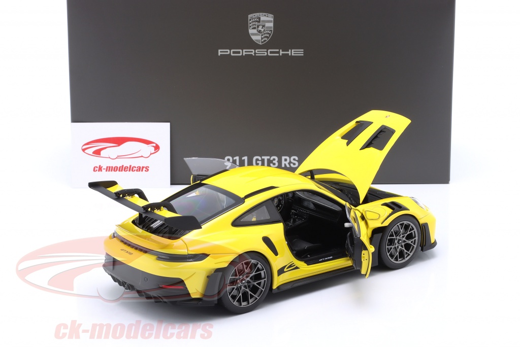 MINICHAMPS 1/18 – PORSCHE 911 GT3 RS Weissach Package – 2022