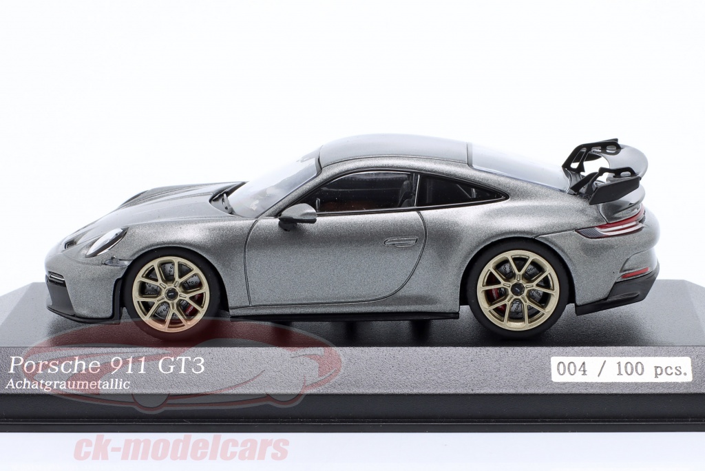 Minichamps 1:43 Porsche 911 (992) GT3 2021 agate gray metallic 
