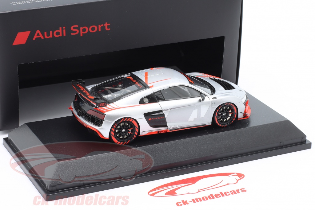 Spark 1:43 Audi R8 LMS GT4 Presentation Car シルバーグレー / 赤 