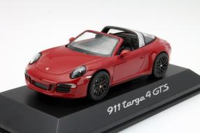 Porsche 911 Targa GTS im Maßstab 1:43