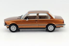 model car BMW 323i scale 1:18
