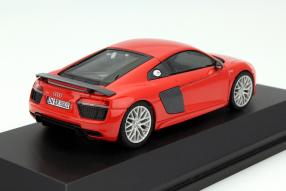 model car Audi R8 scale 1:43