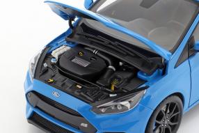 diecast miniatures Ford Focus 2016 1:18