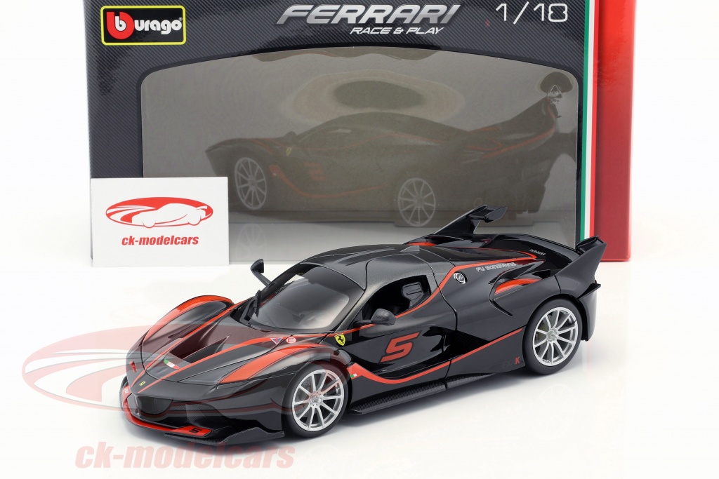 Verstoring plak Apt Bburago 1:18 Ferrari FXX-K #5 zwart / rood 18-16010BK model auto 18-16010BK  4893993011100 4893993160105