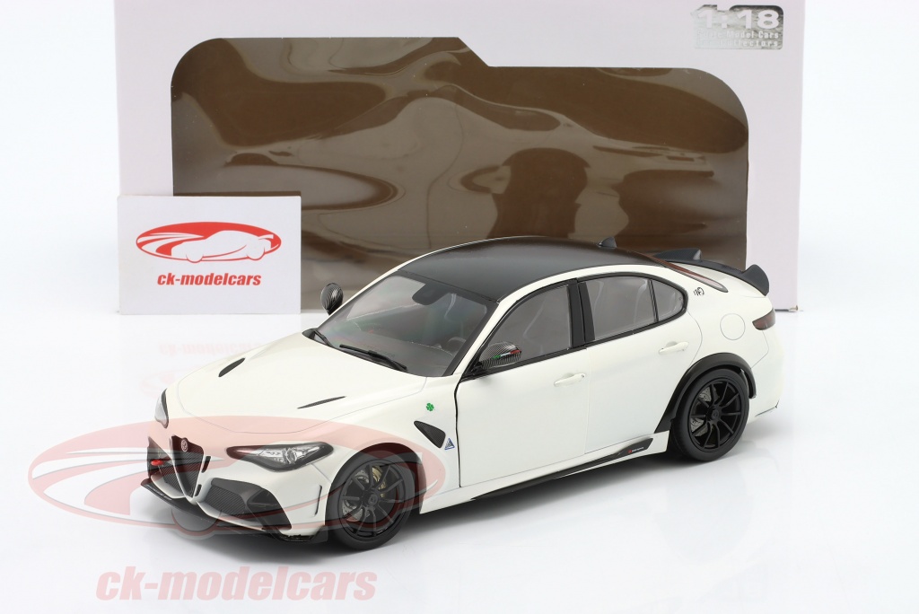 Solido 1:18 Alfa Romeo Giulia GTA 建設年 2022 trofeo 白 S1806903 モデル 車 S1806903  421182410 3663506020315